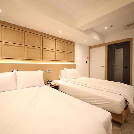 Hotel Vantt Gwangju Metropolitan City Екстериор снимка