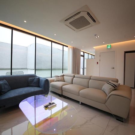 Hotel Vantt Gwangju Metropolitan City Екстериор снимка