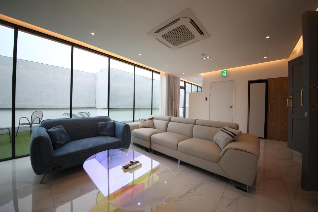 Hotel Vantt Gwangju Metropolitan City Екстериор снимка