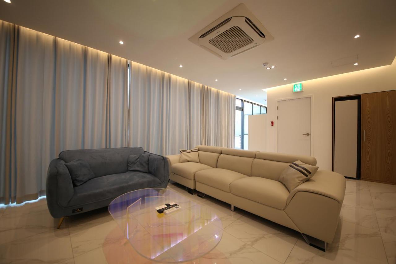 Hotel Vantt Gwangju Metropolitan City Екстериор снимка